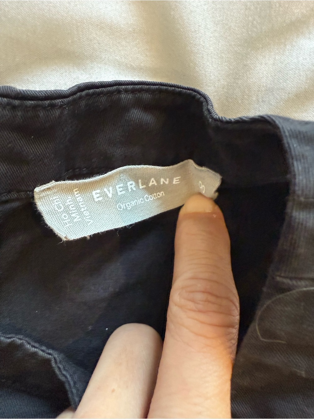 Everlane Black Cropped Sleeveless Top - Picture 3 of 3
